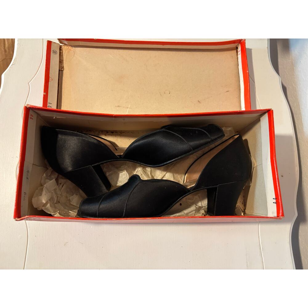 Vintage Black Satin Daniel Green 1940’s Boudoir Slipper Heels - Picture 11 of 11